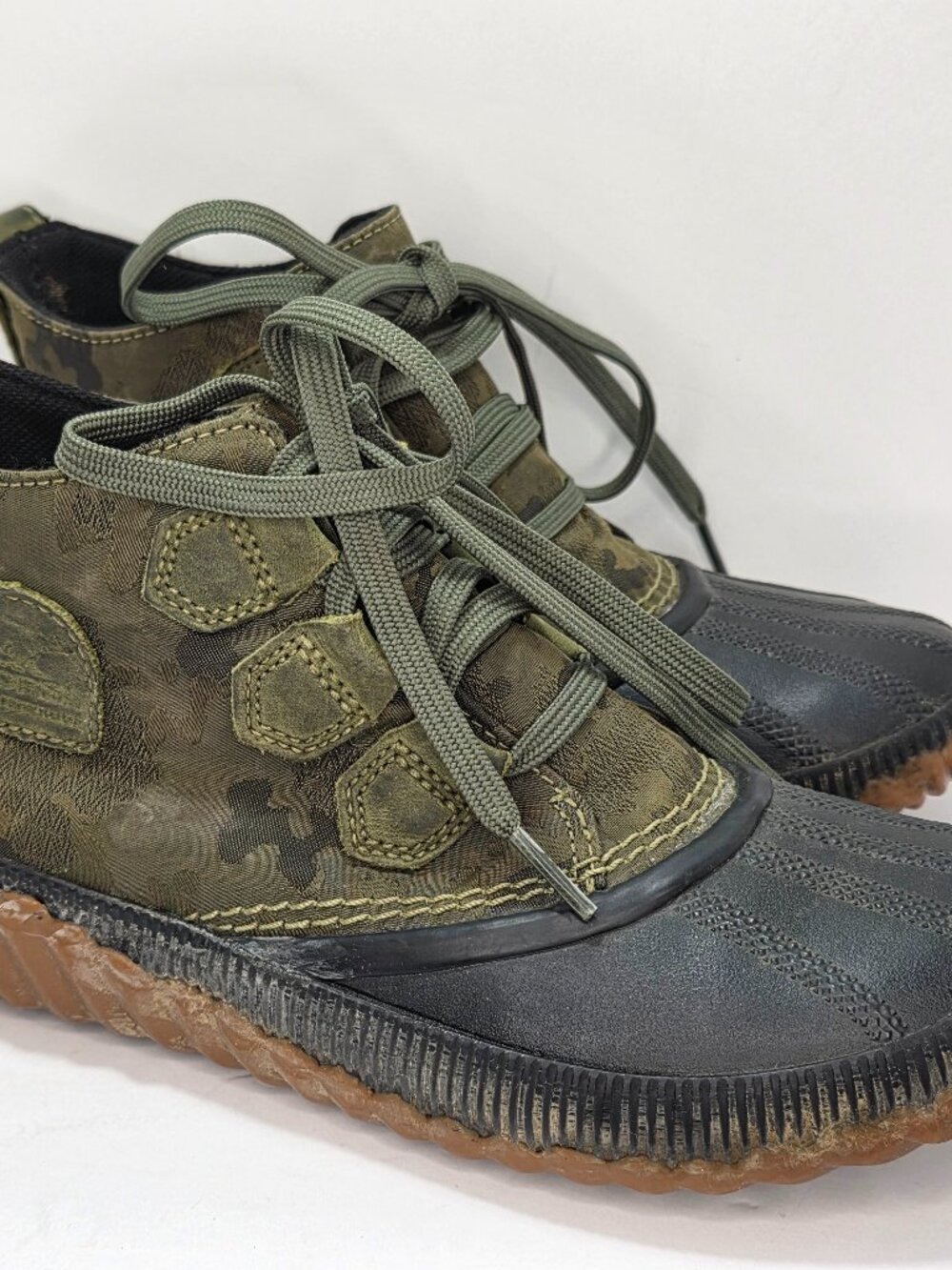 Sorel Out N About Rain Boots Green Camo Waterproof Women's Size 8